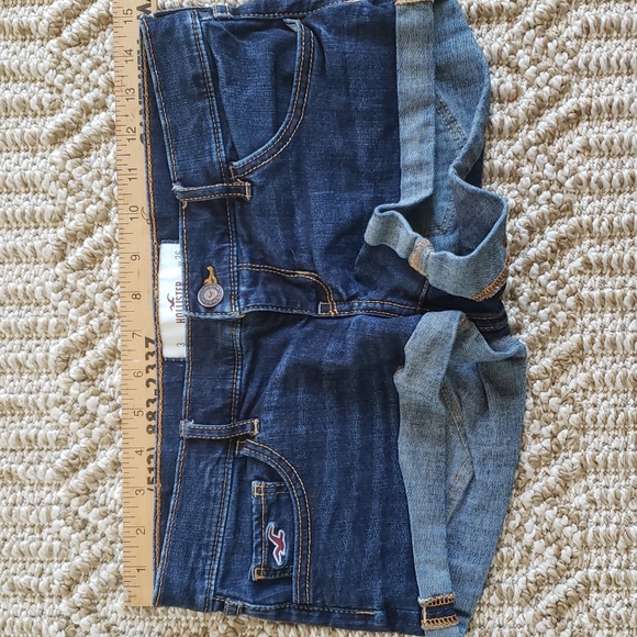 Hollister Shorts Denim Dark-Wash Cuffed Low-Rise Sz 3 W26 - Picture 3 of 9